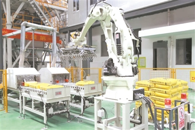 “机器换人”换出新动力 瑞丰全自动石膏生产线投产