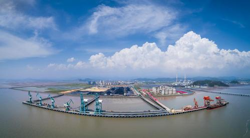 乐清湾港区年吞吐量 首破1000万吨同比增长超50%