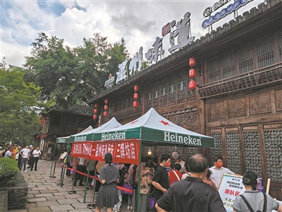 多维创新外摆经济 绘就城市繁荣新图景