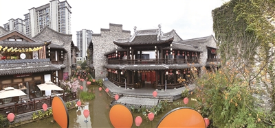 逛潮店、赏民俗成消费新场景 传统商业街转向文商旅综合街区