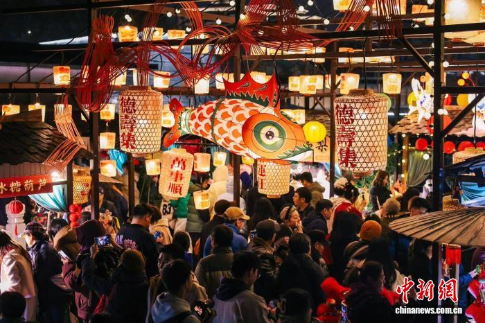 ������Ȧ����������ͷǿ�� �������ںϼ����¶���