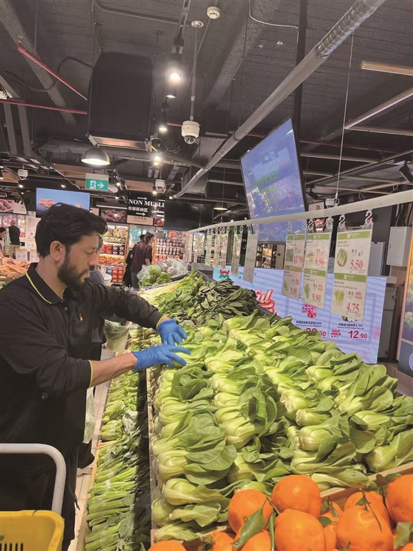 �ж������������ϰ�������ҵ��ŵ������Ӧ�����Ǽۡ�