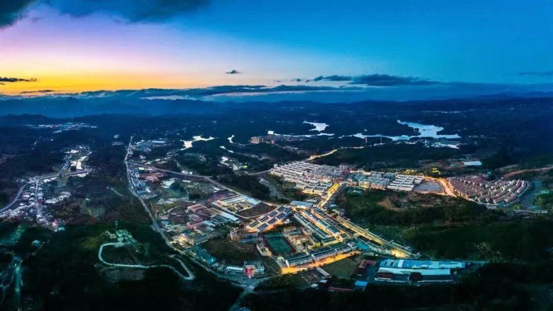 �ĳ�������չ�Ļ����������� Χ�Ʋ��¸�������ȫ����ҵ