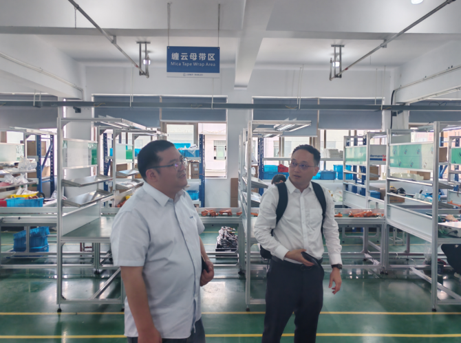 �����������������ɫ��ҵ ���������¡��������족�ĵ���֮·