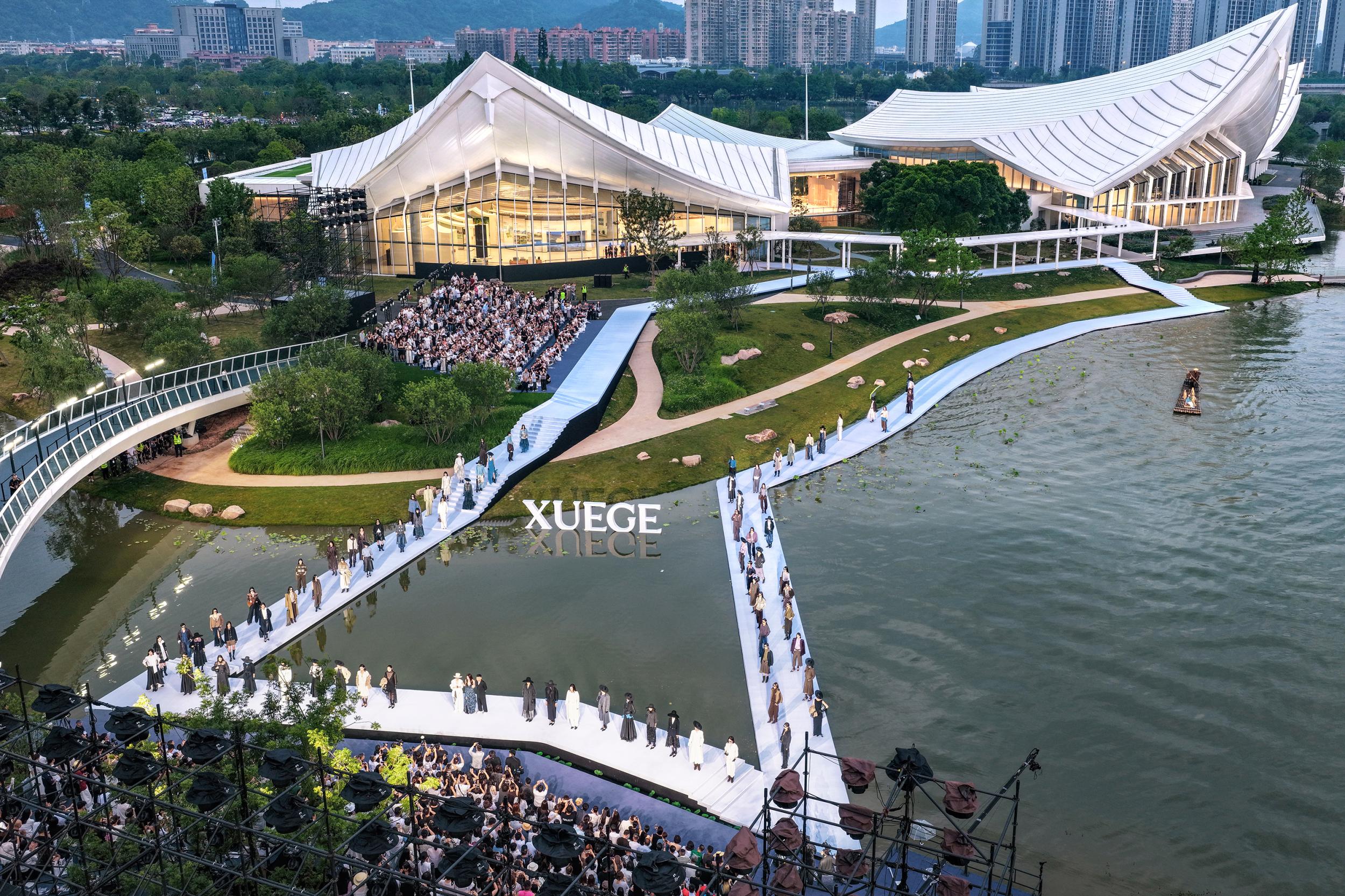 “雪歌”绽放温州园博园 荣耀回归品牌创始地